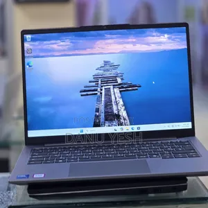 New Laptop Lenovo 16GB Intel Core 7 SSD 512GB