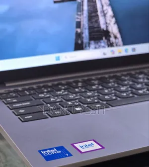 New Laptop Lenovo 16GB Intel Core 7 SSD 512GB
