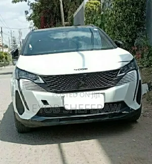 Peugeot 5008 2022 White