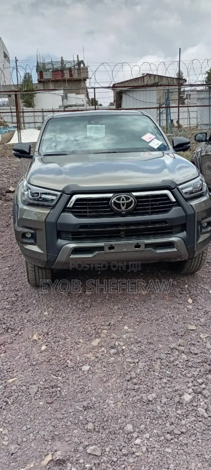 New Toyota Hilux 2025 Gold