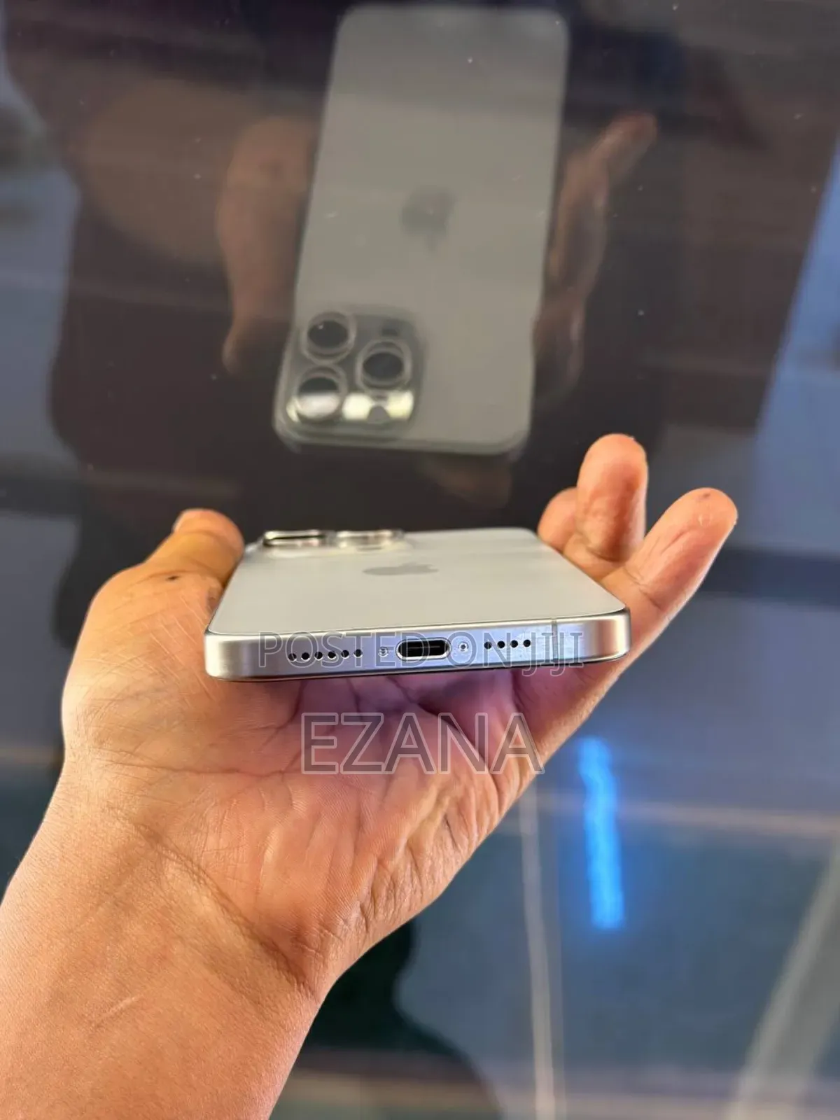 Apple iPhone 15 Pro Max 256 GB White