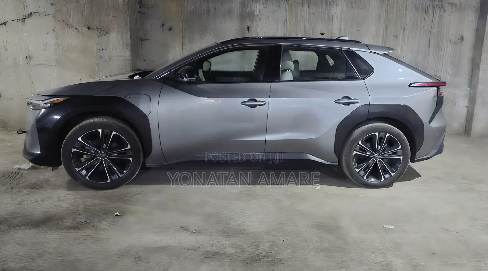 Toyota bZ4X Limited AWD 2024 Gray
