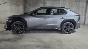 Toyota bZ4X Limited AWD 2024 Gray