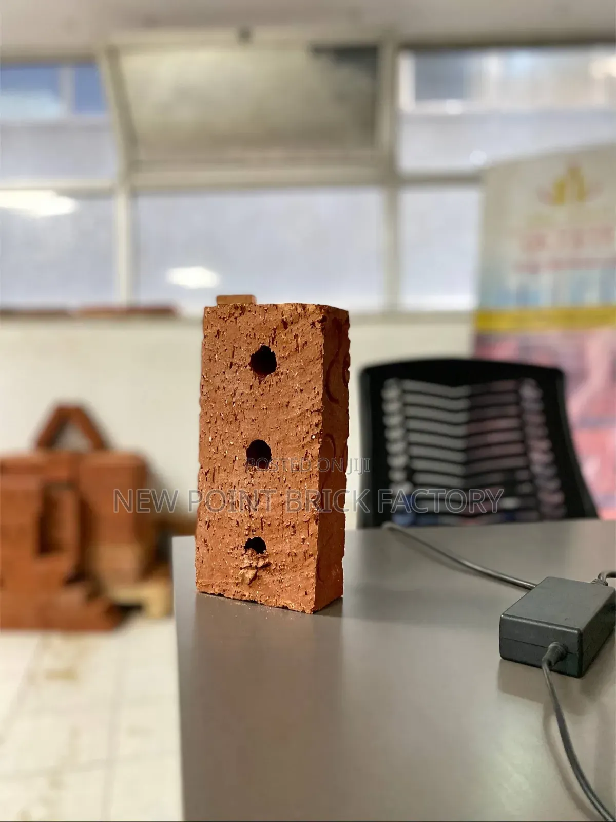ቀይ ሸክላ ( ተረካቢ እንፈልጋለን ክፍለ ሀገር ላይ ) Brick