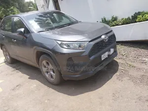 Toyota RAV4 2022 Teal