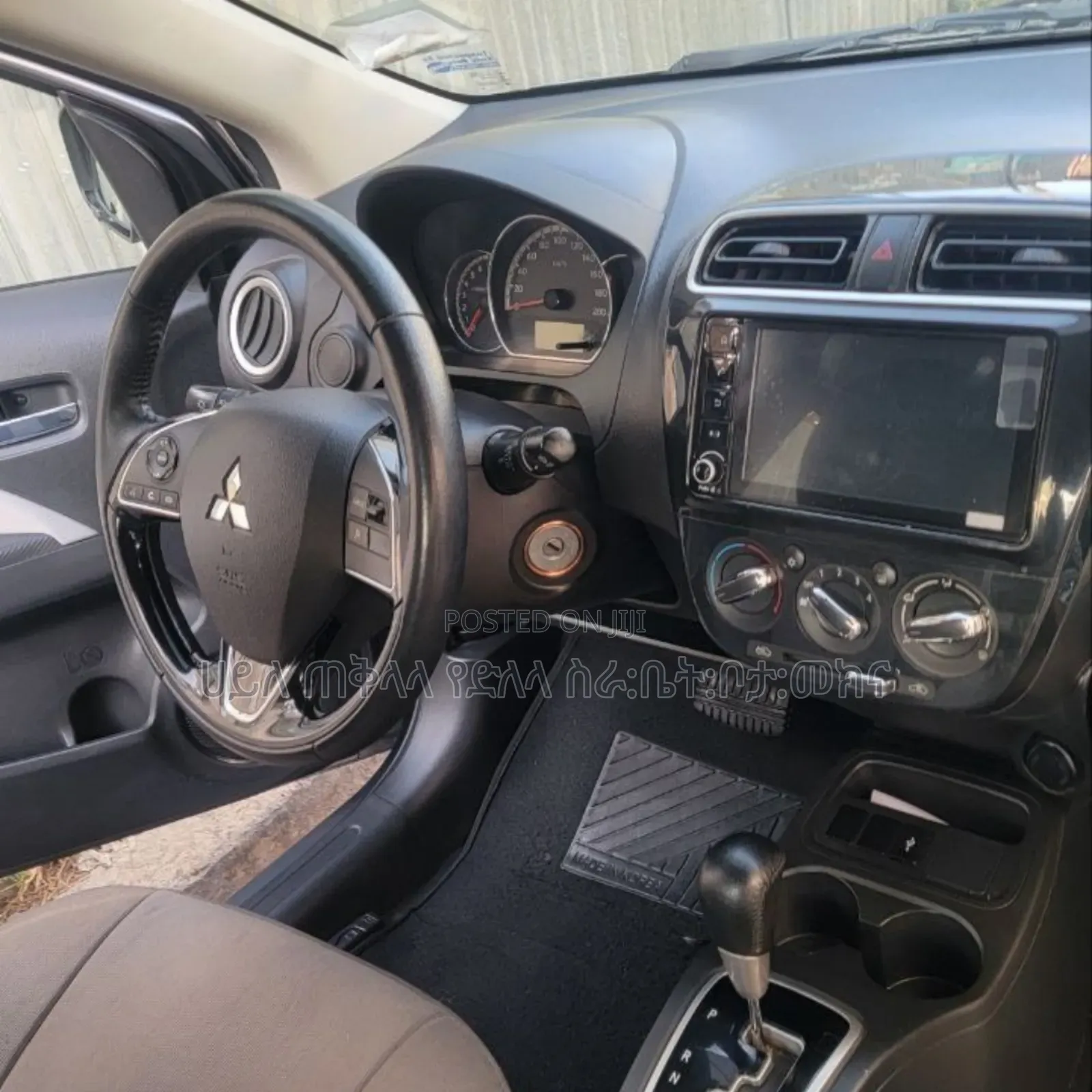 Mitsubishi Attrage 2022 Gray