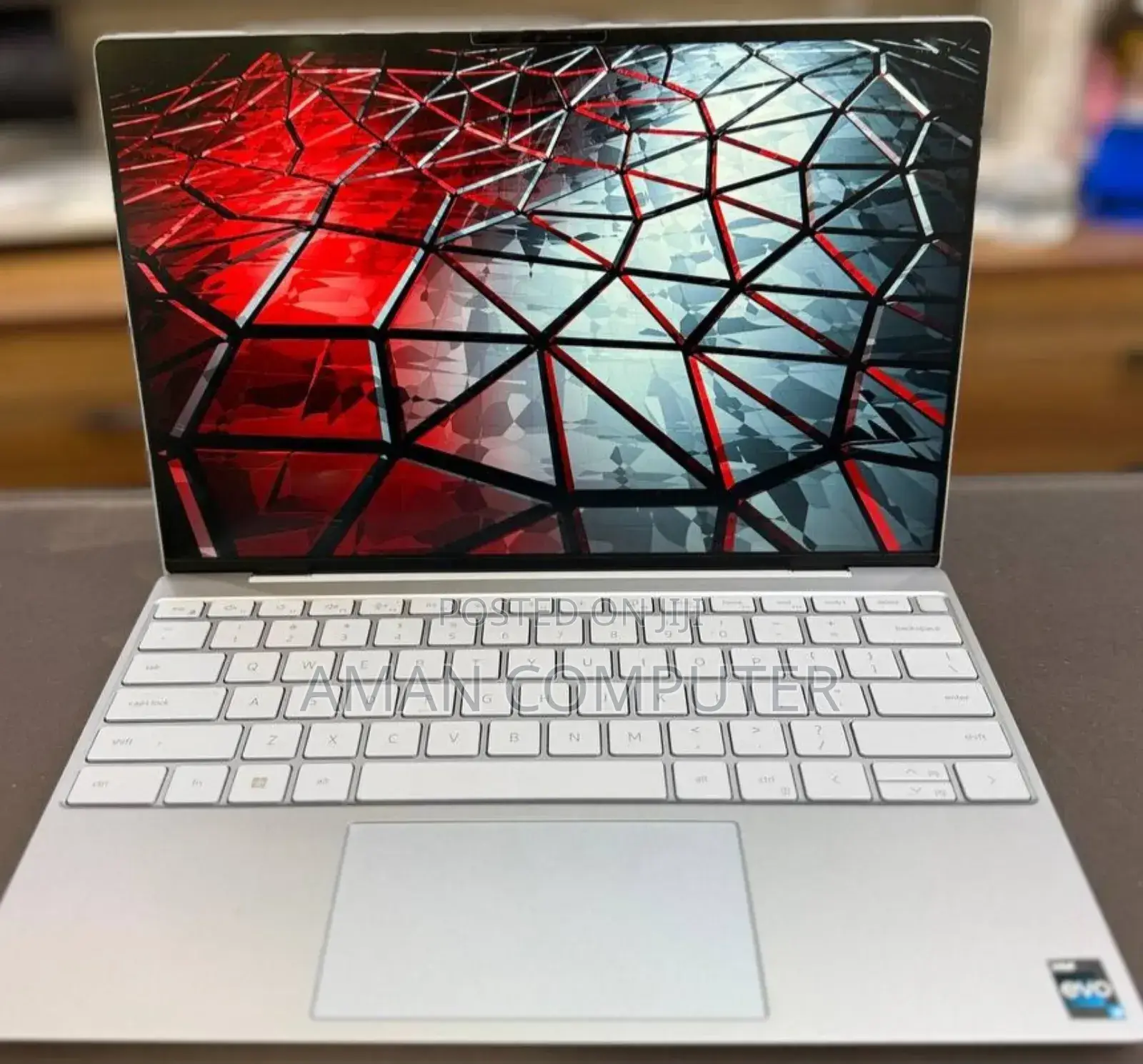 New Laptop Dell XPS 13 8GB Intel Core i5 SSD 256GB