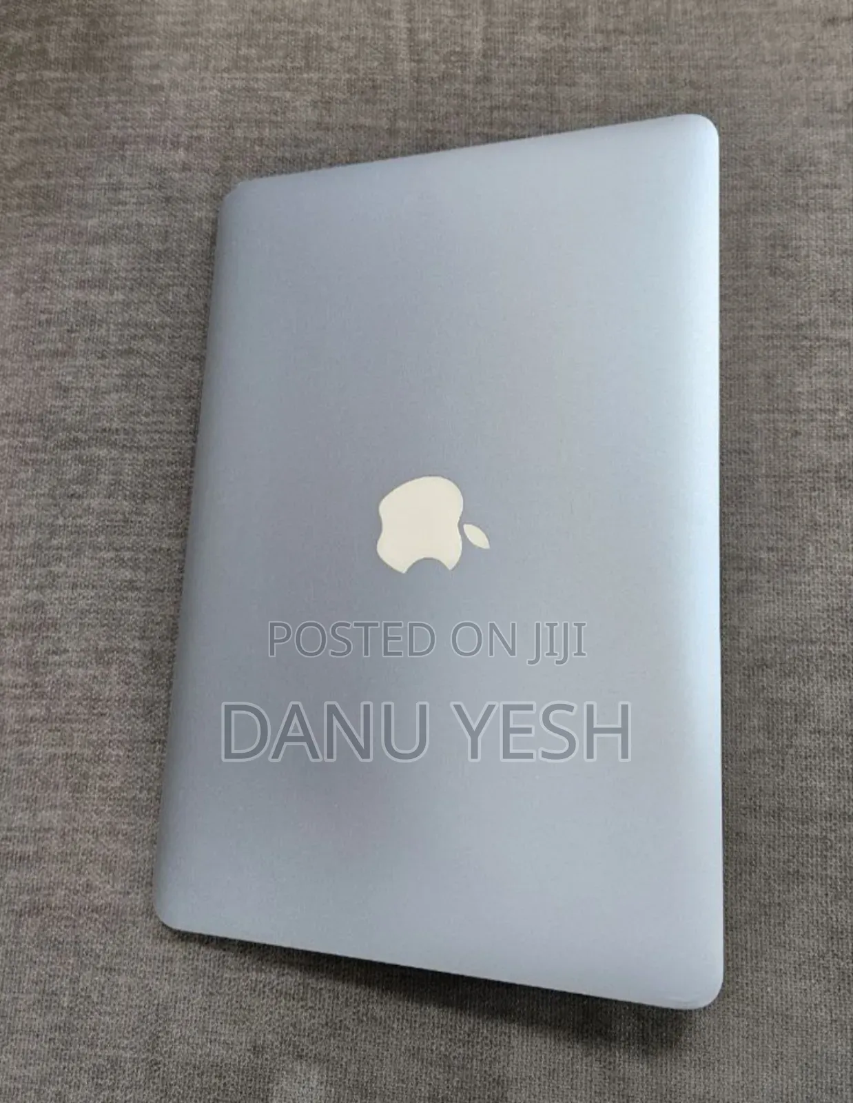 New Laptop Apple MacBook Pro 2015 8GB Intel Core i7 SSD 256GB