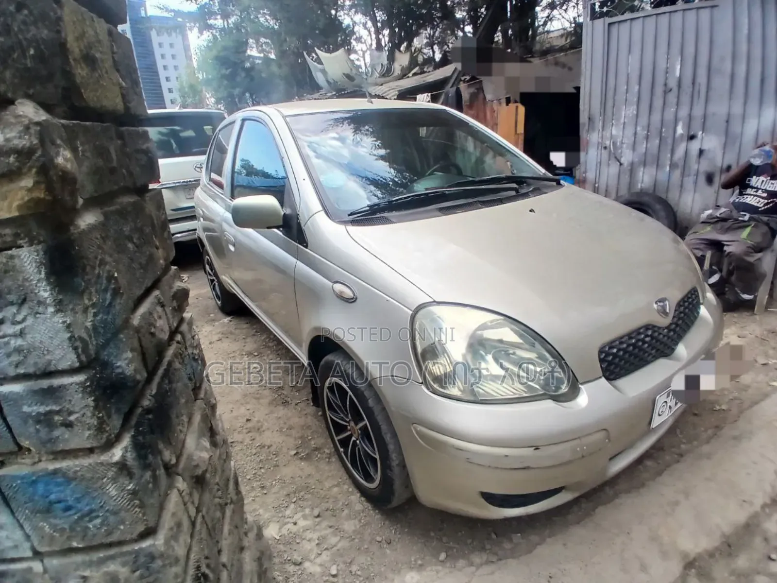 Toyota Vitz 2002
