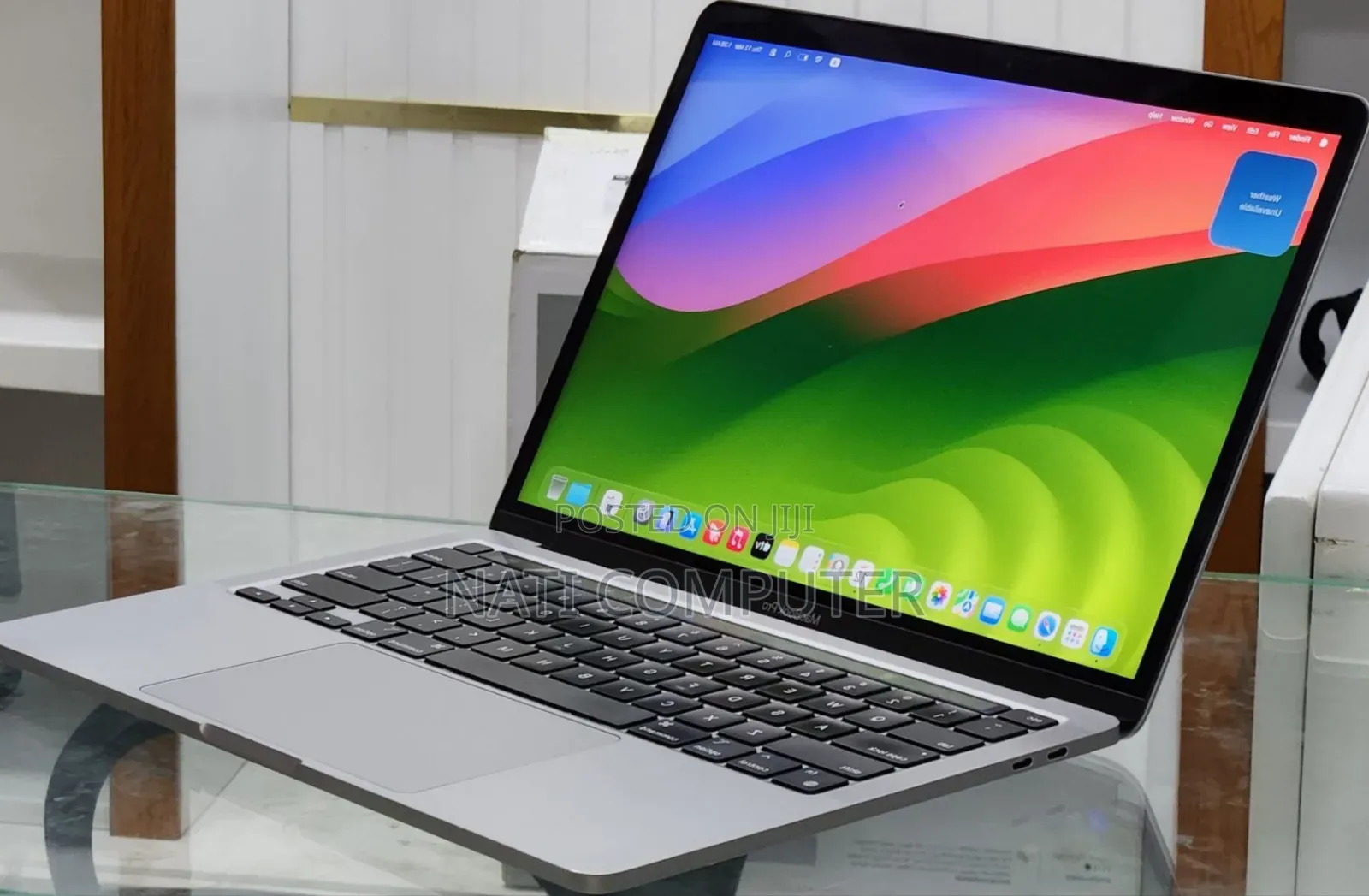 New Laptop Apple MacBook Pro M1 16GB Apple M1 Pro SSD 256GB