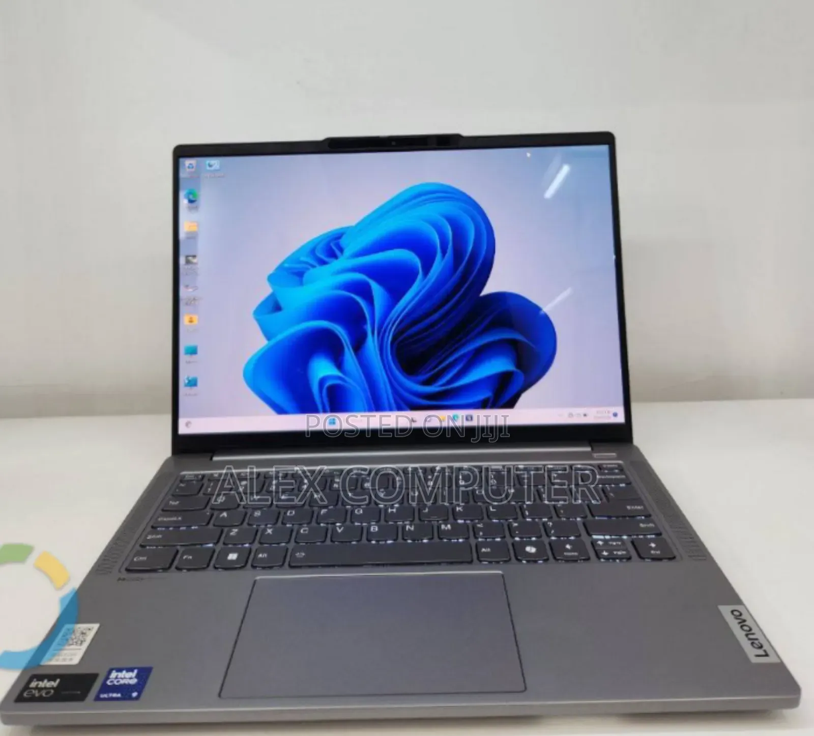 New Laptop Lenovo 32GB Intel Core Ultra 9 SSD 512GB