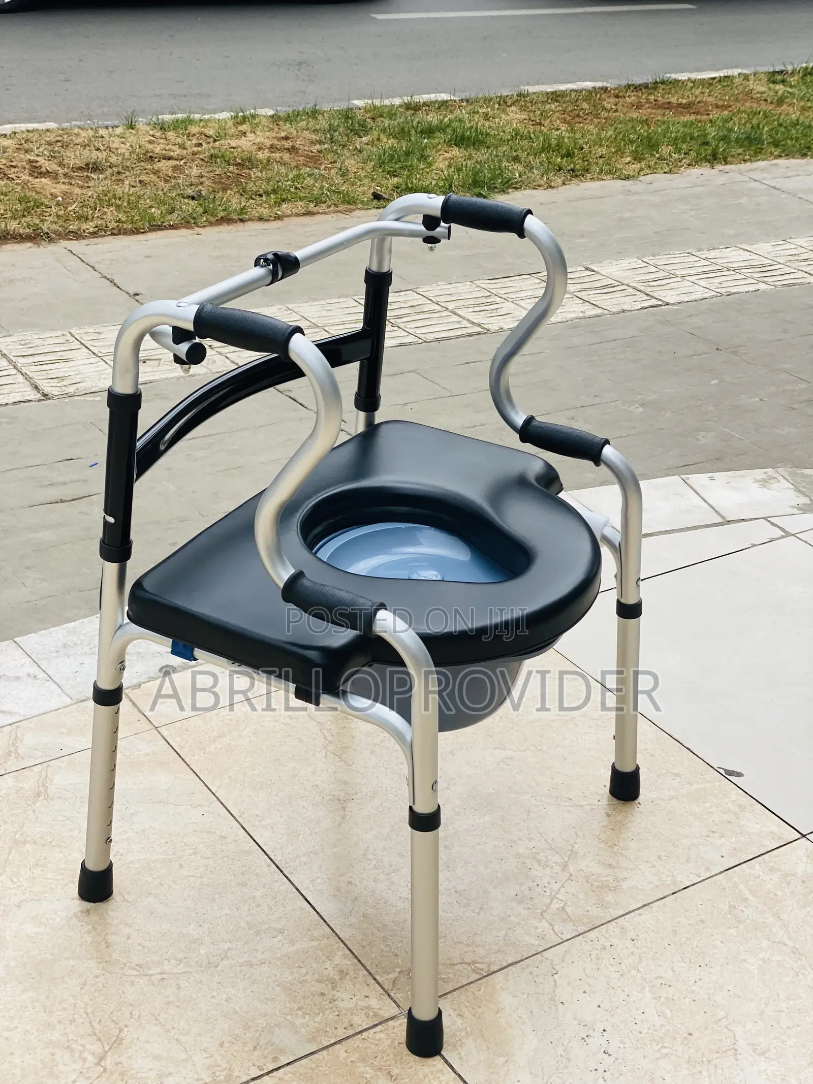 Walking Aids for the Elderly With Wheels, Seat Cushions, Four Foot Wal