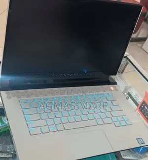 New Laptop Alienware M15 r3 8GB Intel Core i7 SSD 1T
