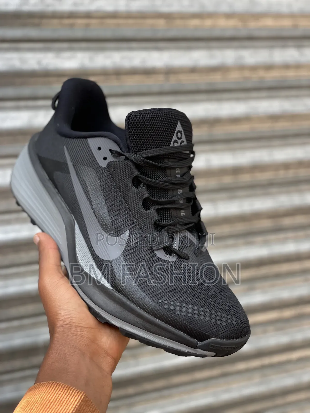 Nike Acg Mountain Fly Low-Black "Conquer Any Terrain"