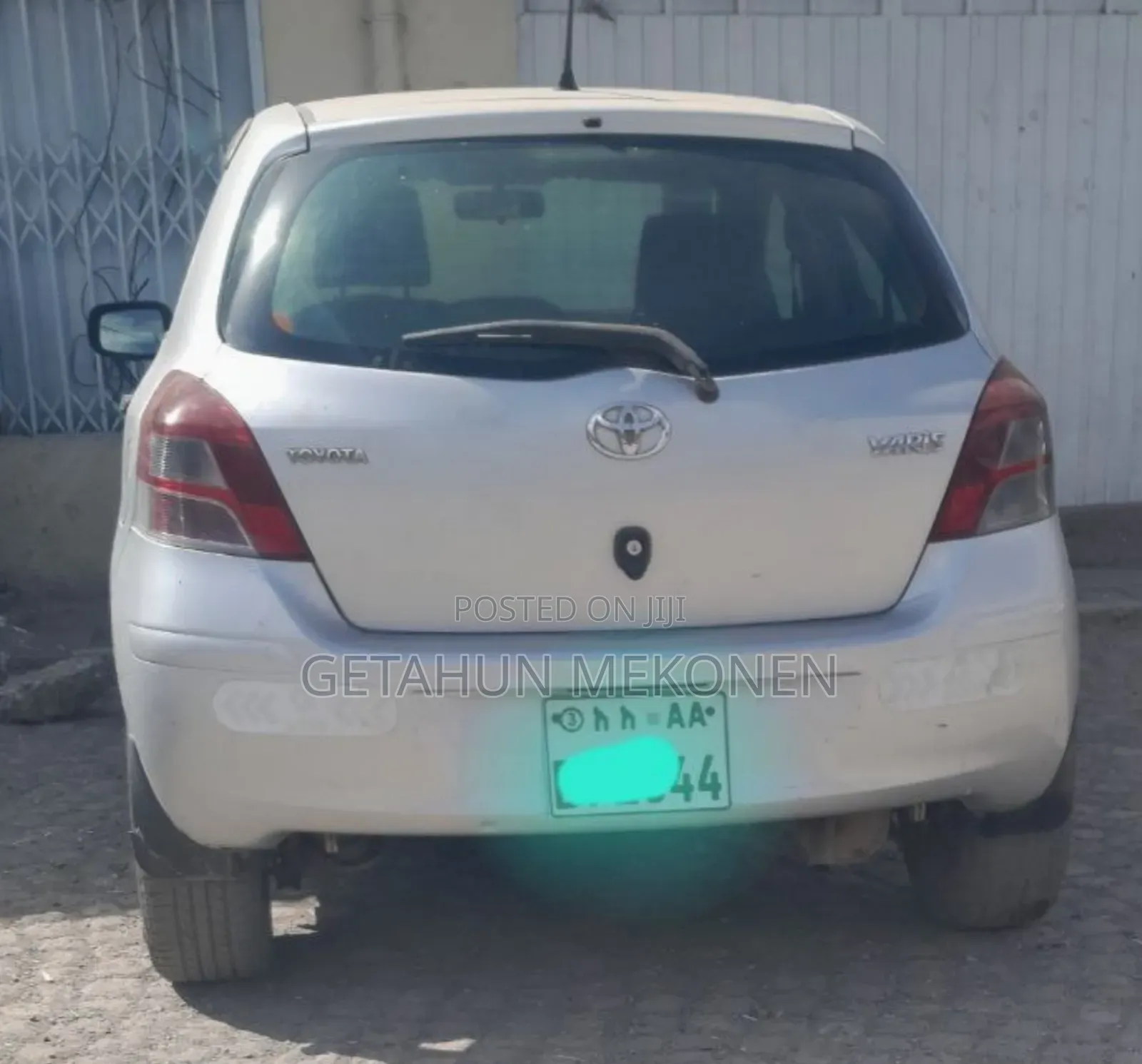 Toyota Yaris 2010 Silver