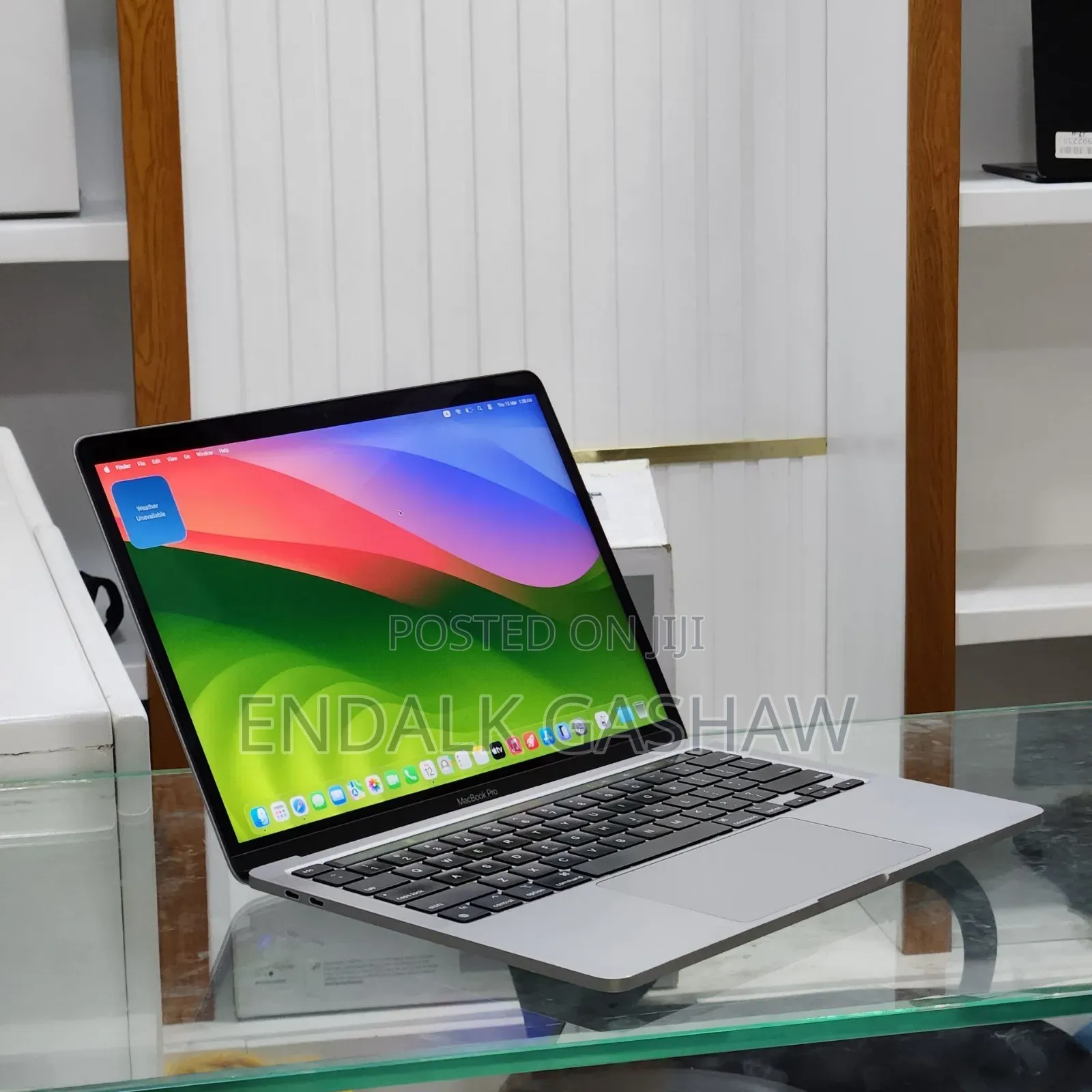 New Laptop Apple MacBook Pro M1 16GB Apple M1 SSD 256GB