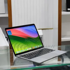 New Laptop Apple MacBook Pro M1 16GB Apple M1 SSD 256GB