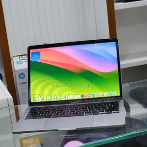New Laptop Apple MacBook Pro M1 16GB Apple M1 SSD 256GB