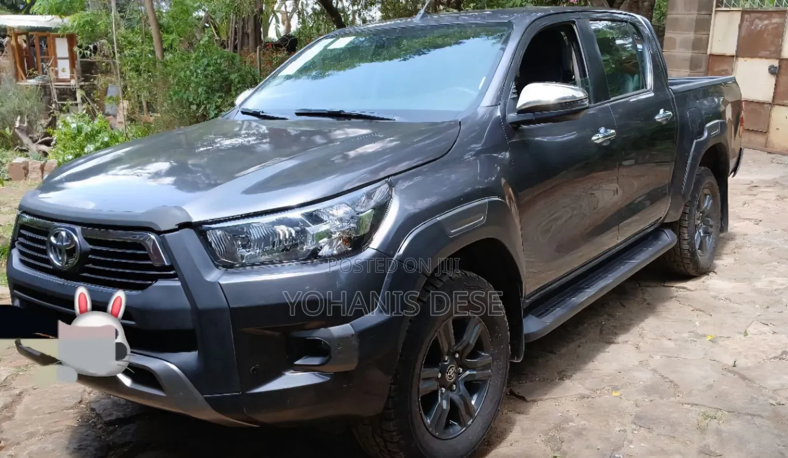 Toyota Hilux 2021 Maroon