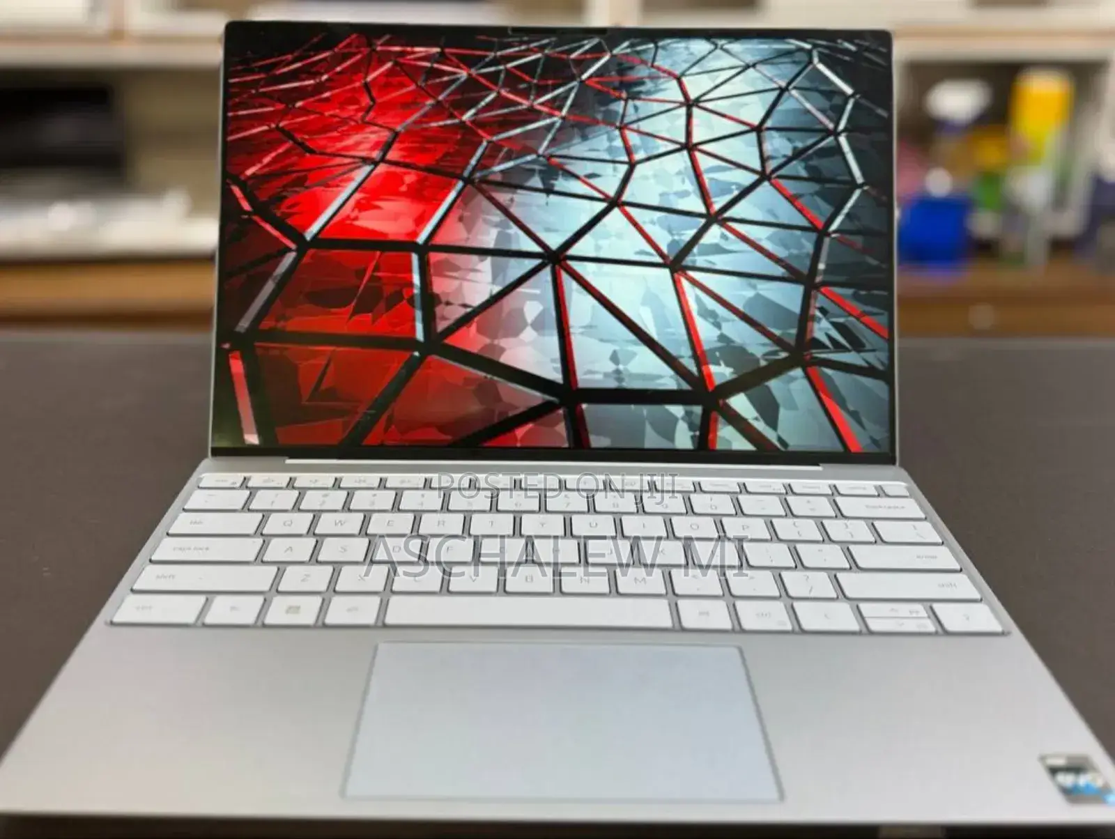New Laptop Dell XPS 13 8GB Intel Core i5 SSD 256GB