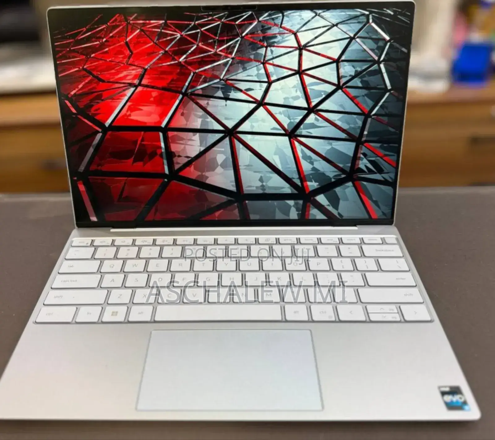 New Laptop Dell XPS 13 8GB Intel Core i5 SSD 256GB