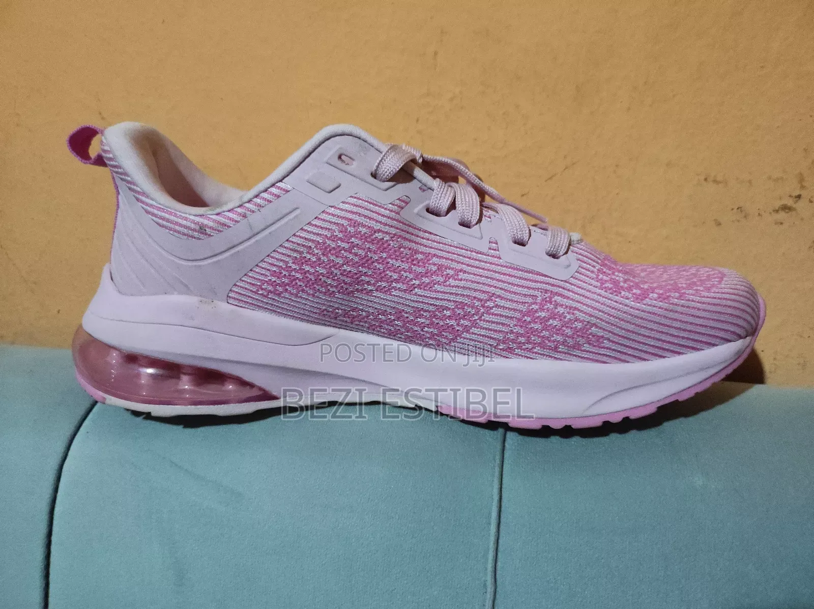 Avia Women's Air Athletic Shoes