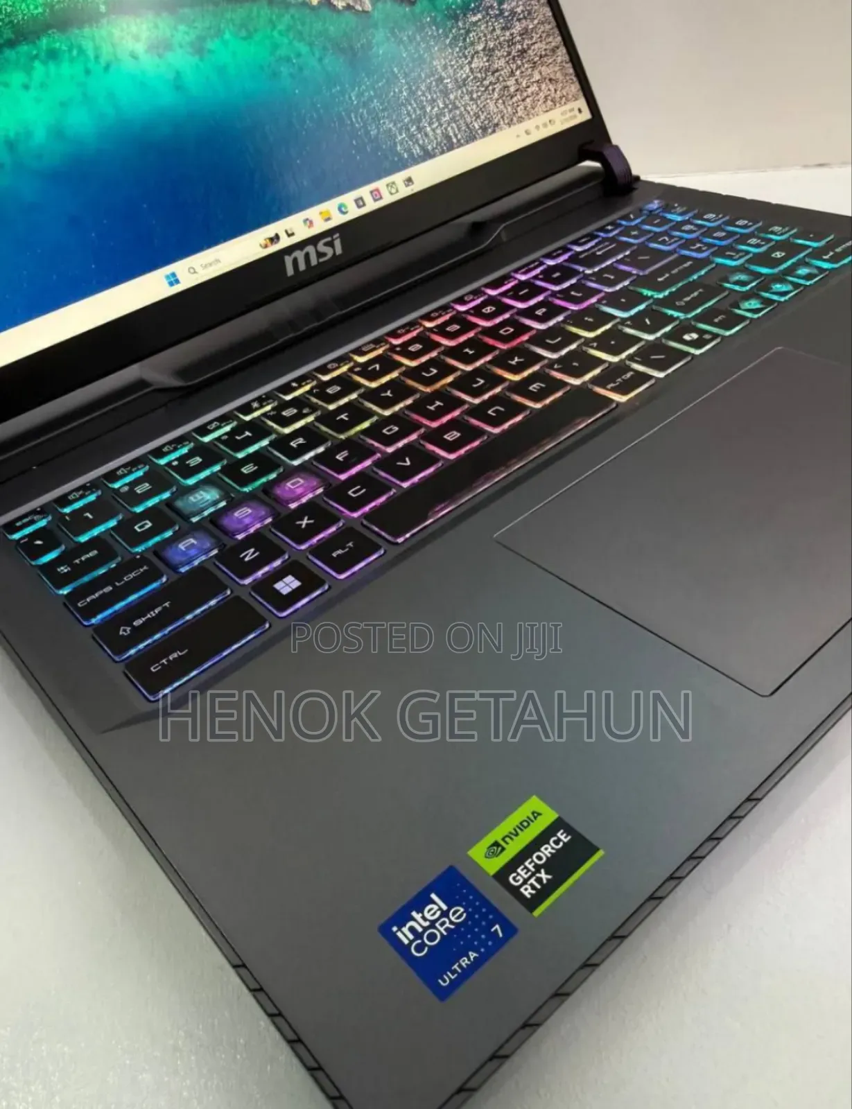 New Laptop MSI Vector 16 HX AI A2XWIG 32GB Intel Core Ultra 7 SSD 512GB