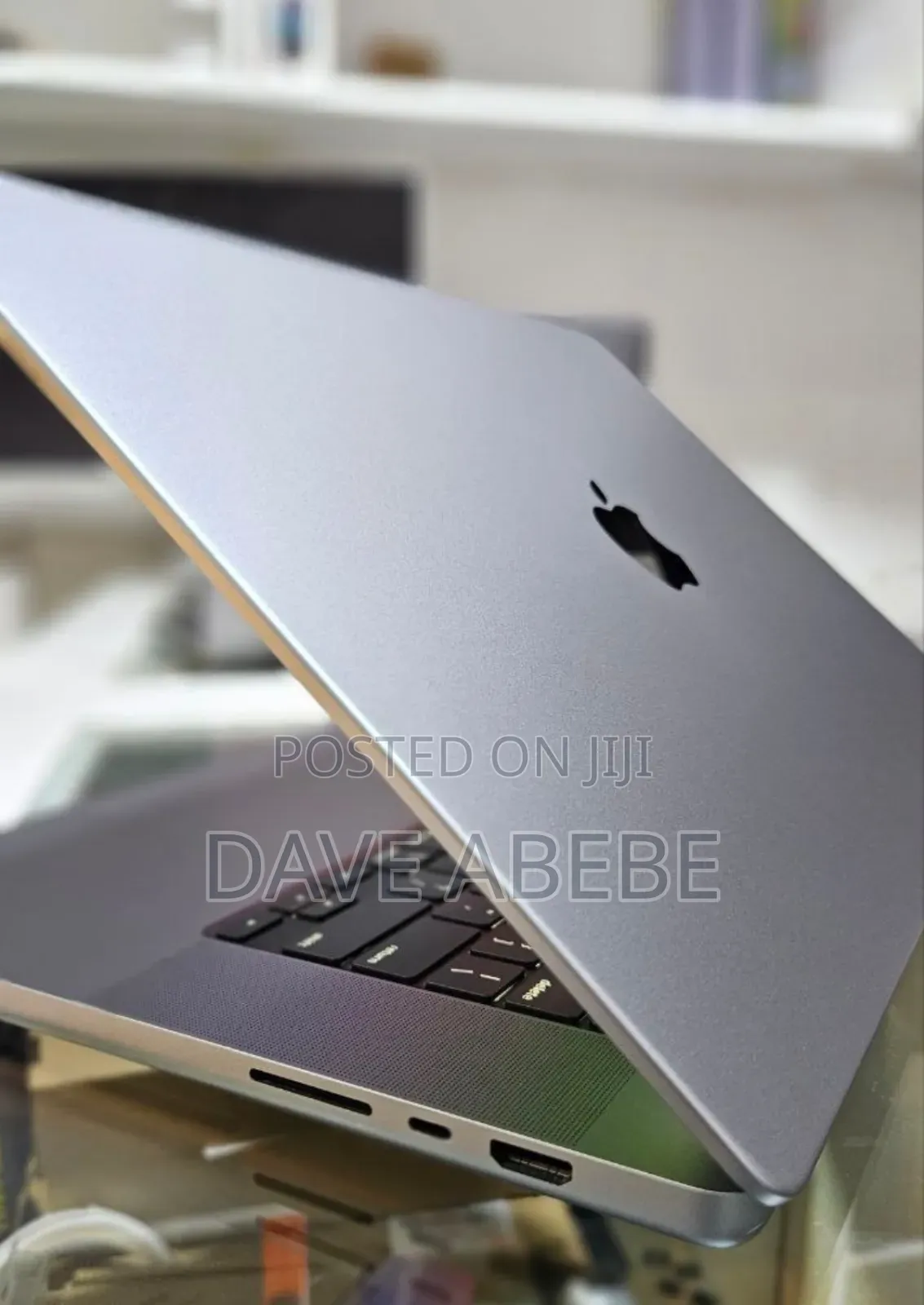 New Laptop Apple MacBook Pro 2021 M1 32GB Apple M1 Pro SSD 1T