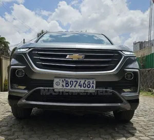 Chevrolet Captiva 2022 Silver
