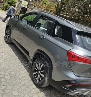 Chevrolet Captiva 2022 Silver