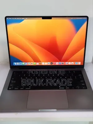 New Laptop Apple MacBook Pro M1 16GB Apple M1 Pro SSD 512GB