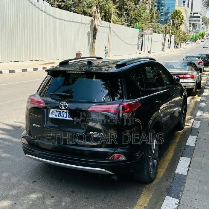 Toyota RAV4 2016 Black