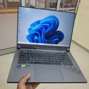 New Laptop Asus ROG Strix G15 16GB Intel Core i9 SSD 1T