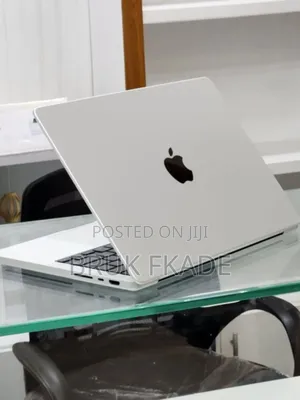 New Laptop Apple MacBook Pro M1 16GB Apple M1 Pro SSD 512GB