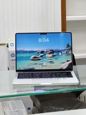 New Laptop Apple MacBook Pro M1 16GB Apple M1 Pro SSD 512GB