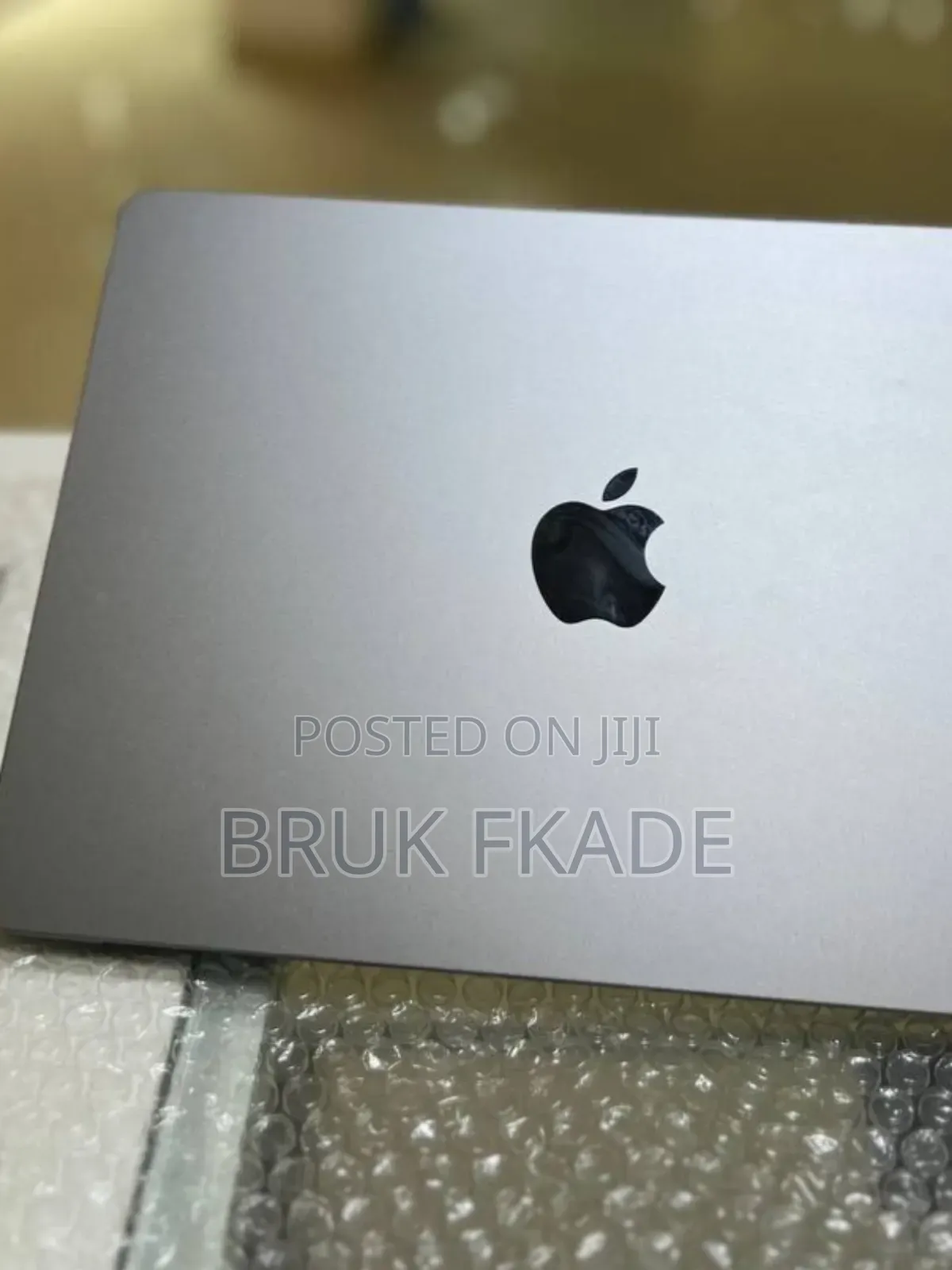 New Laptop Apple MacBook Pro M1 16GB Apple M1 Pro SSD 512GB