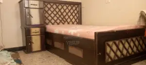 Bed | አልጋ ከሁለት ኮመዲኖ ጋር
