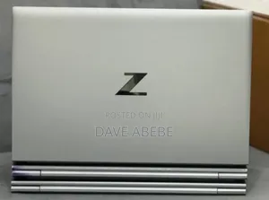 New Laptop HP ZBook Firefly G8 16GB Intel Core i7 SSD 512GB