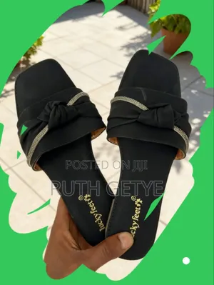 አዲስና እጅግ ውብ የሴቶች ስሊፐር ጫማዎች (Brand New Hermes Style Slippers)