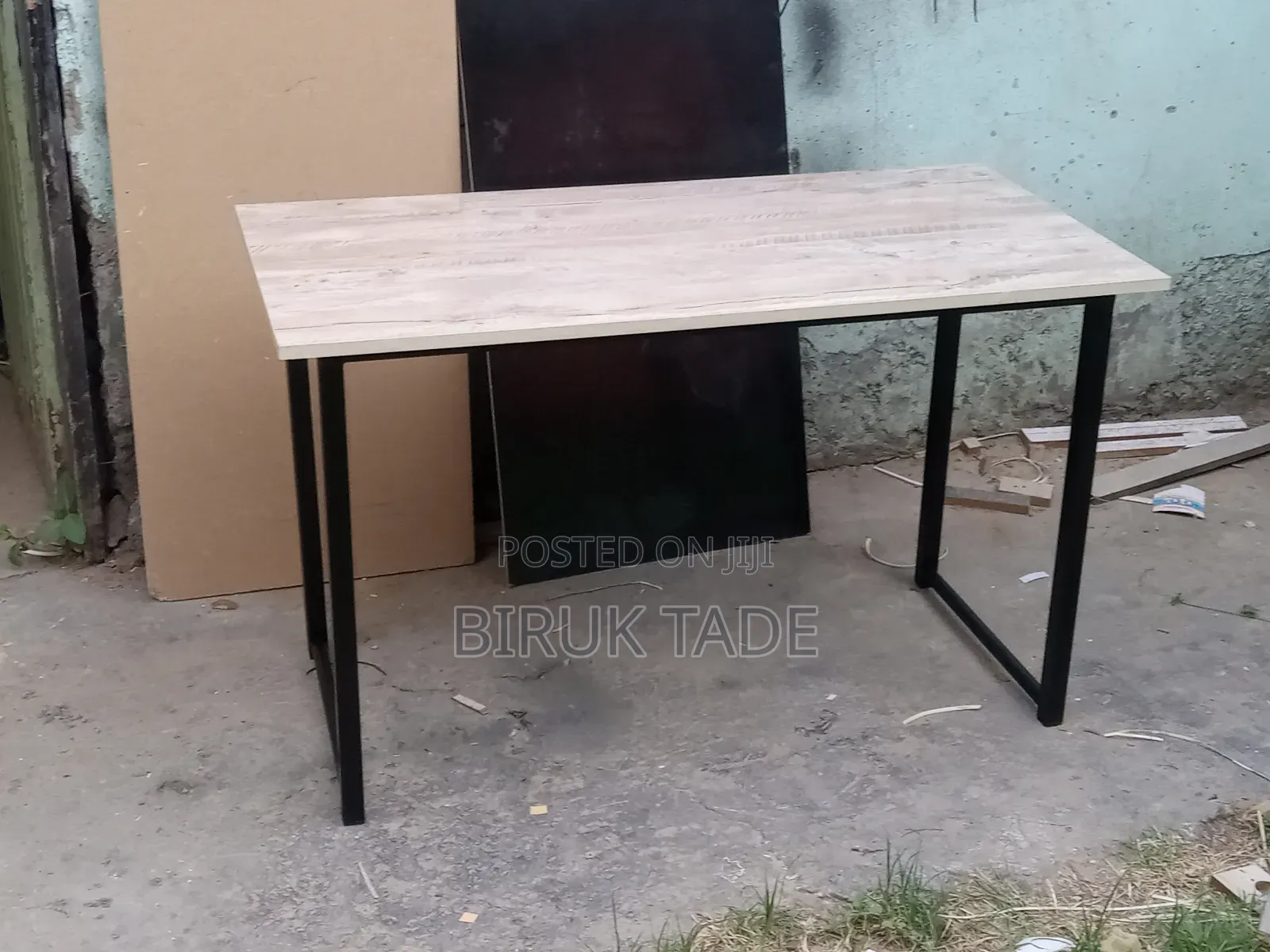 120 Cm Study Table ** Free Delivery Included ** 75cm Height