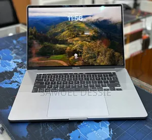 New Laptop Apple MacBook Pro 2019 16GB Intel Core i7 SSD 512GB