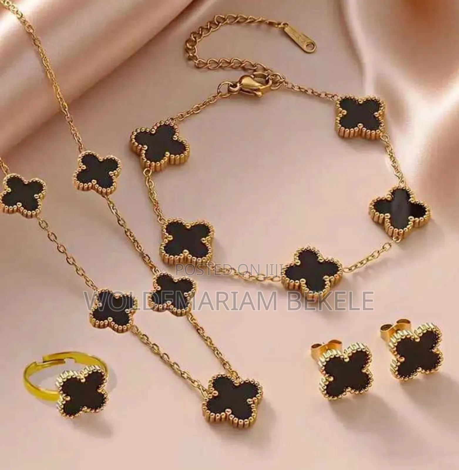 Women Neklace