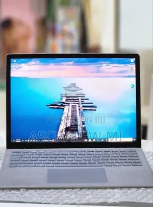 New Laptop Microsoft Surface 8GB Intel Core i5 SSD 512GB