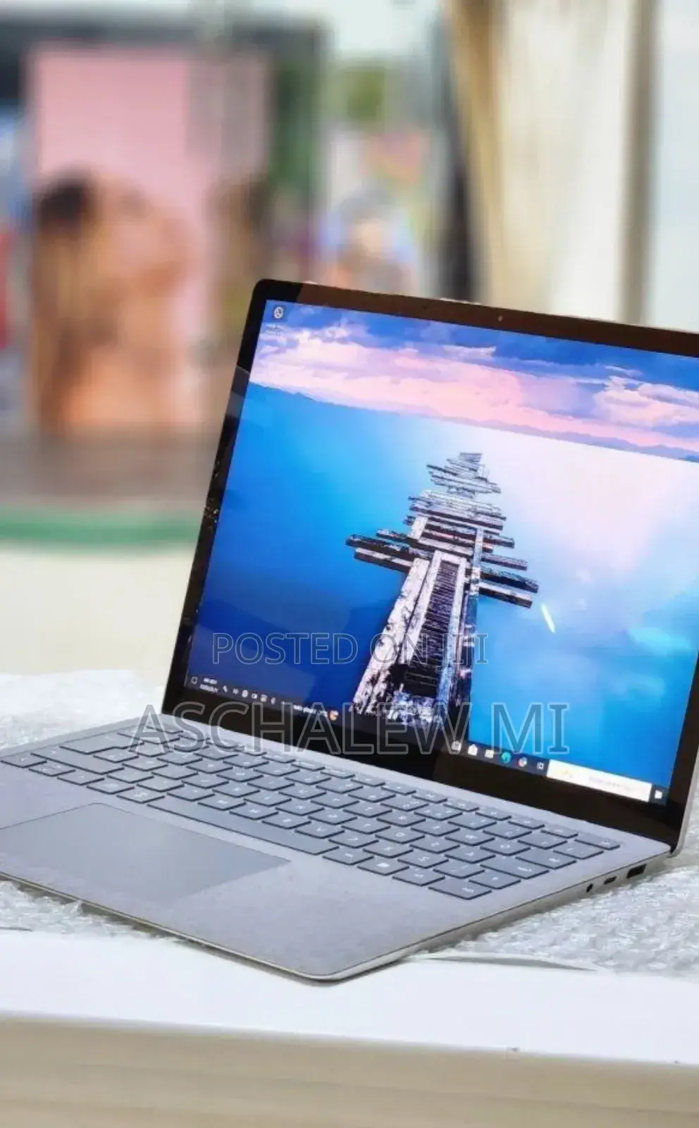 New Laptop Microsoft Surface 8GB Intel Core i5 SSD 512GB