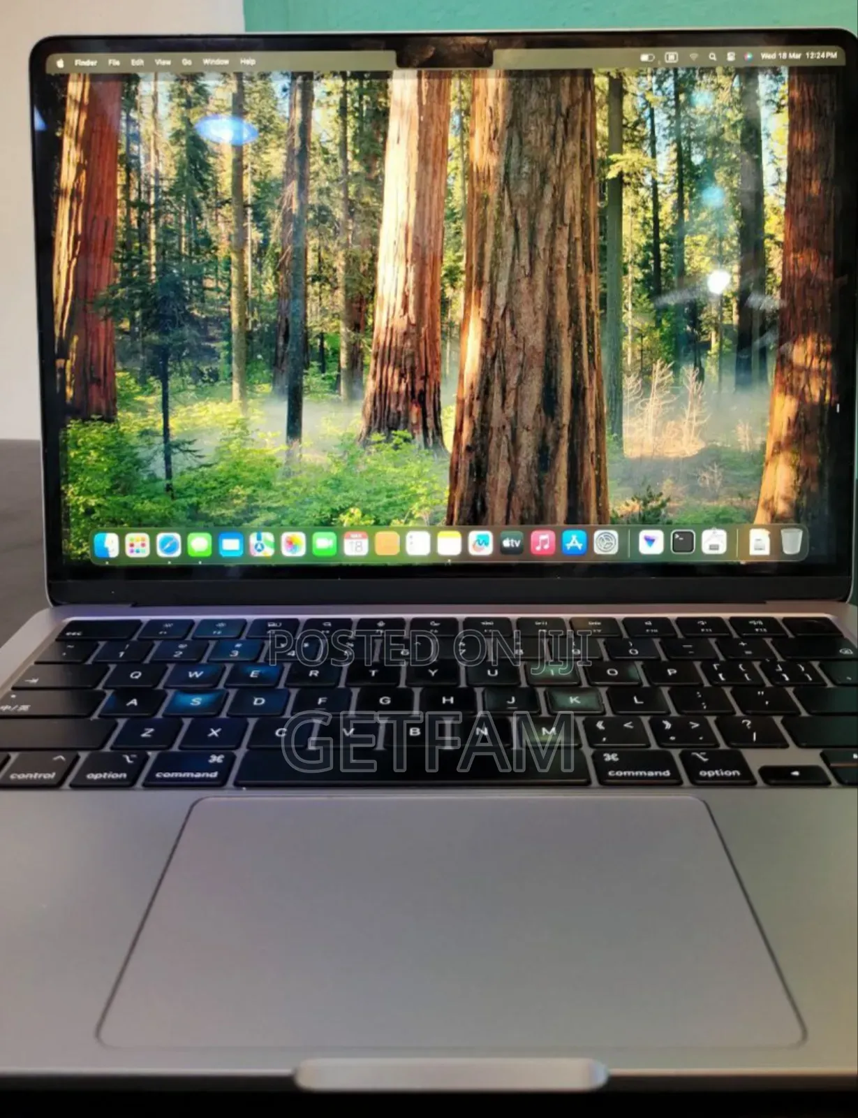 New Laptop Apple MacBook Air 2022 M2 8GB Apple M2 SSD 256GB