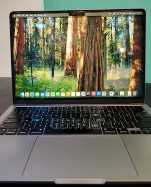 New Laptop Apple MacBook Air 2022 M2 8GB Apple M2 SSD 256GB