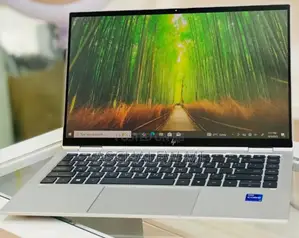 New Laptop HP EliteBook 1040 G8 16GB Intel Core i7 SSD 512GB