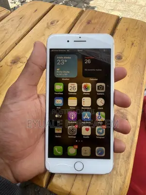 Apple iPhone 8 Plus 64 GB White