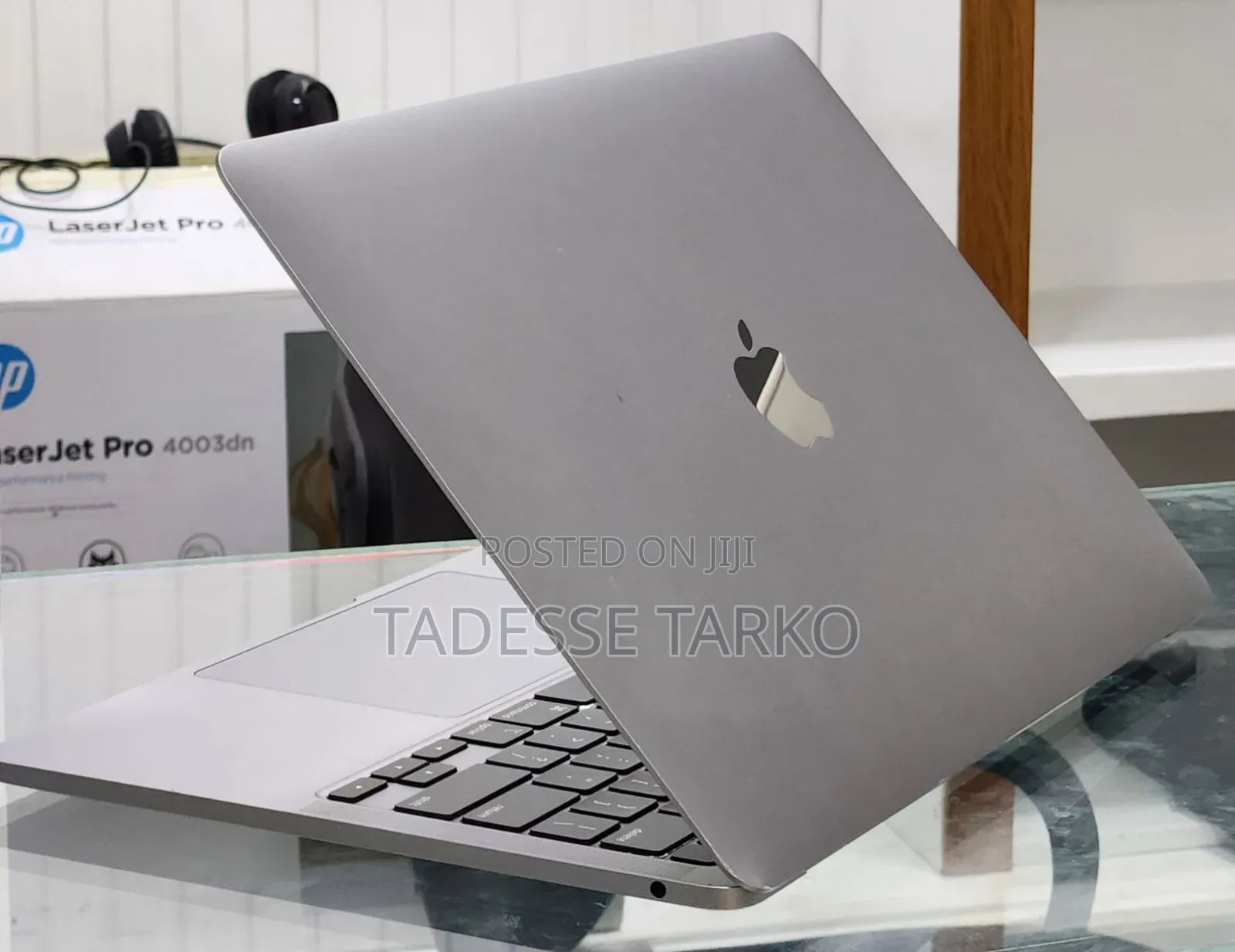 New Laptop Apple MacBook Pro M1 16GB Apple M1 Pro SSD 256GB