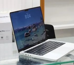 New Laptop Apple MacBook Pro M1 16GB Apple M1 Pro SSD 512GB